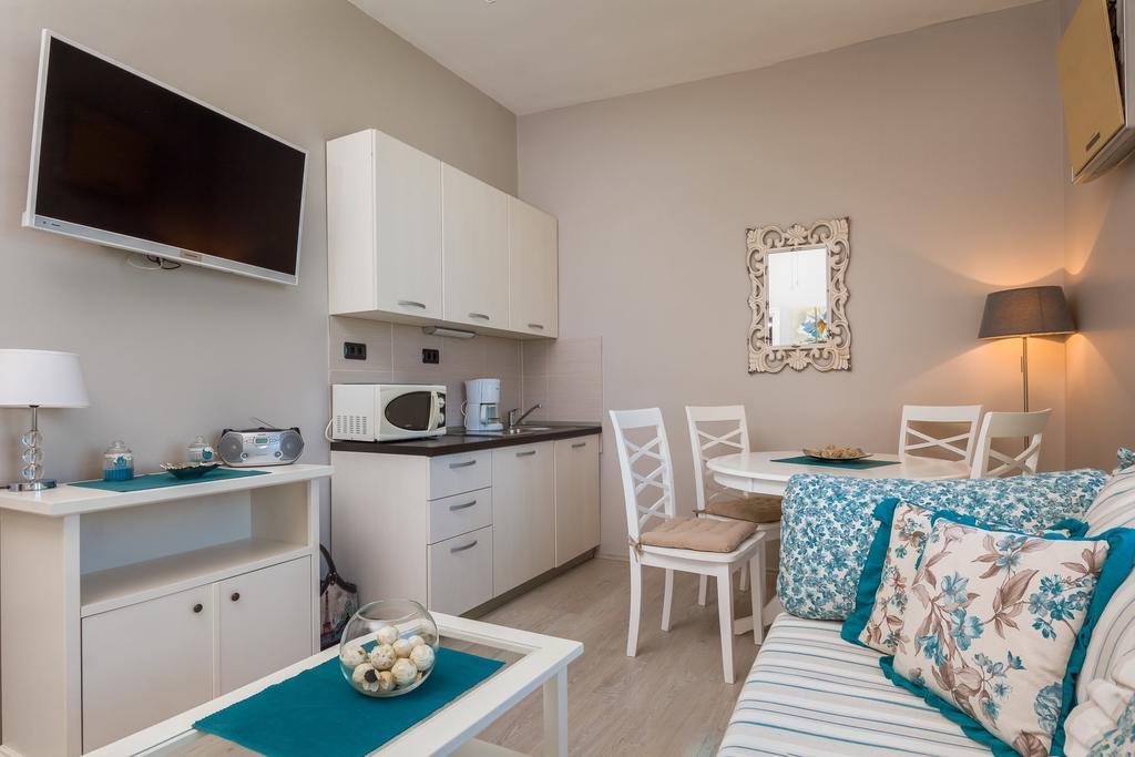 Apartments Suzy สปลิท ภายนอก รูปภาพ